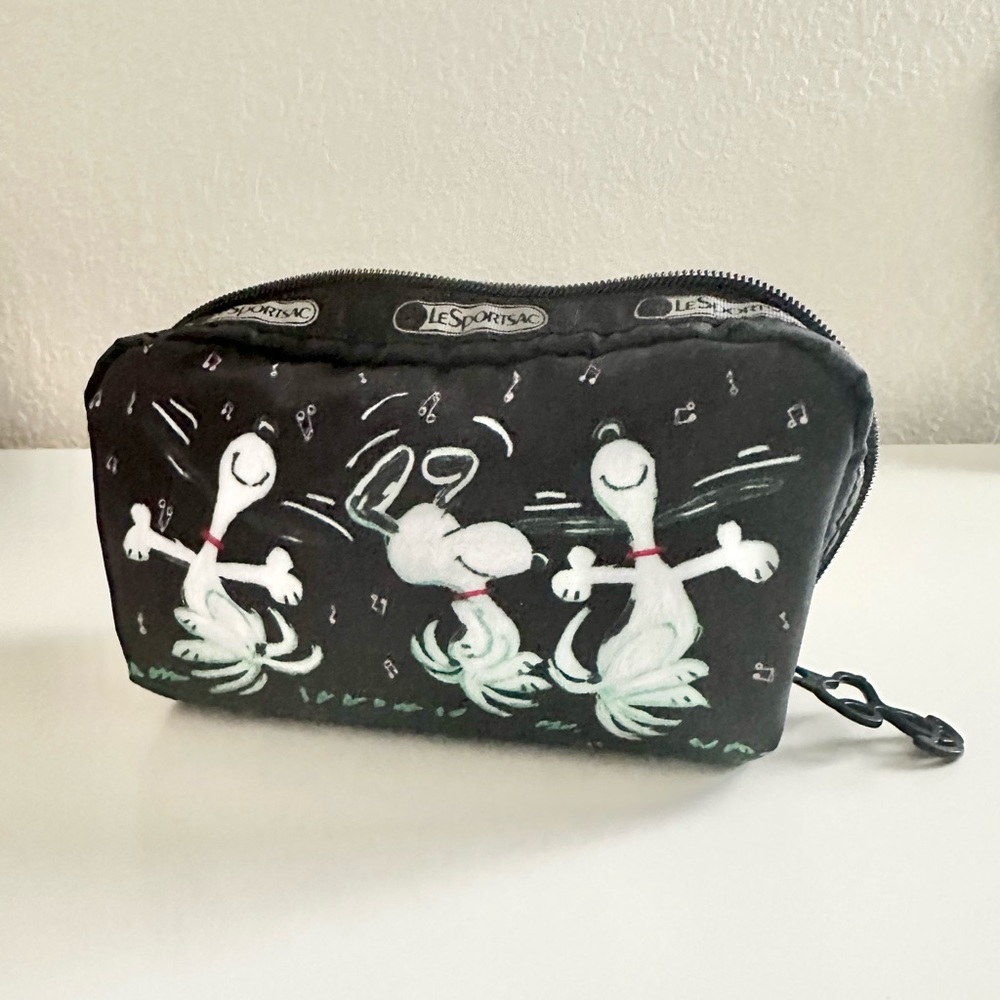 Lesportsac cosmetic pouch Snoopy Peanuts